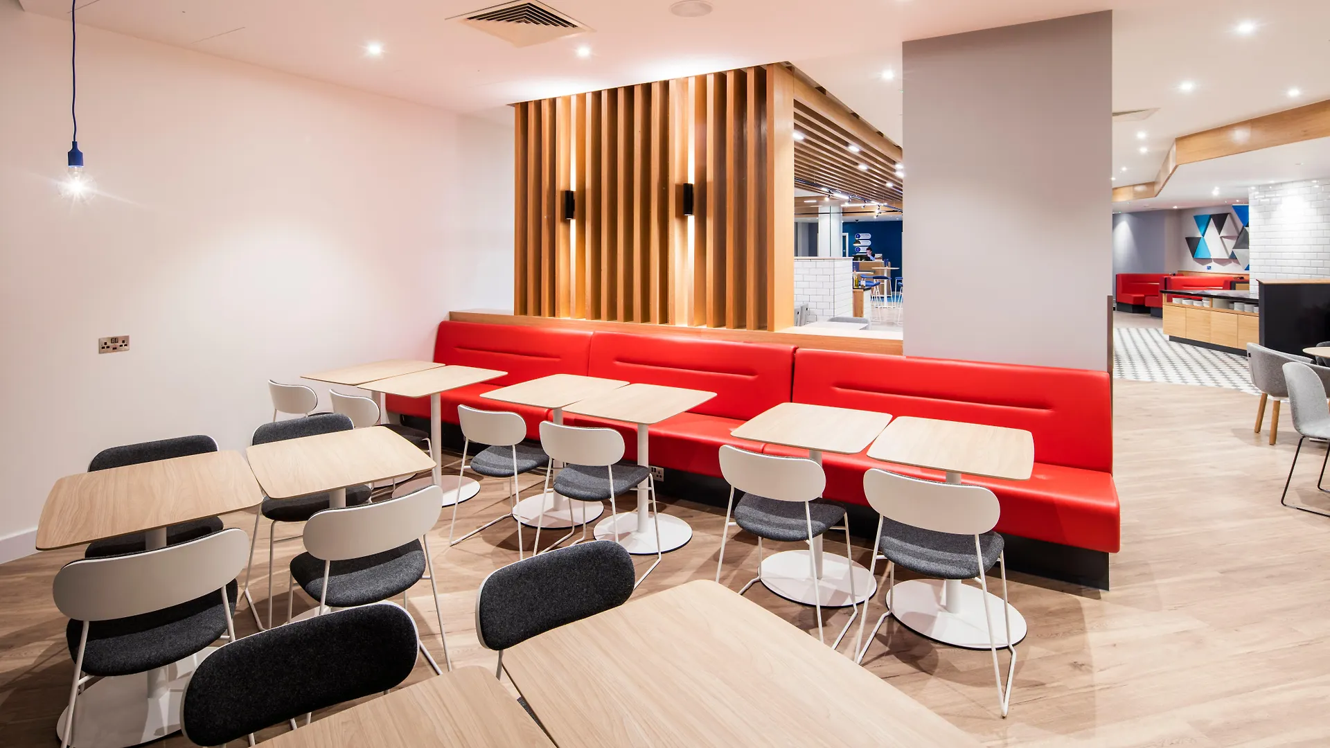 Hotel Holiday Inn Express Dublin City Centre By Ihg