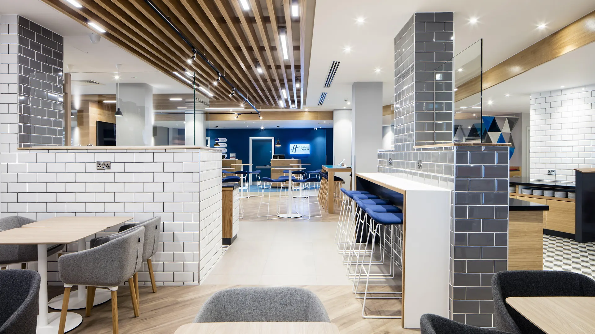 Hotel Holiday Inn Express Dublin City Centre By Ihg